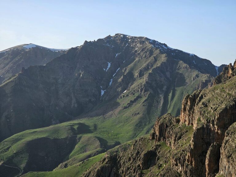 Քարկատար լեռ