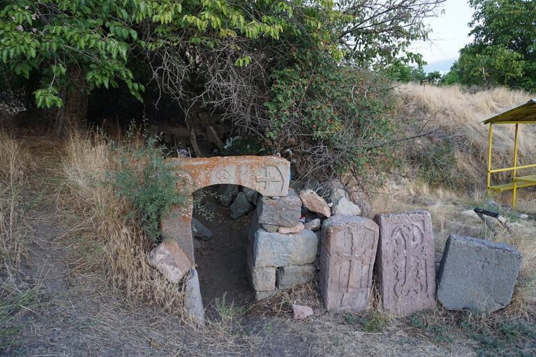 Ծաղկավանք Հին Ռինդ